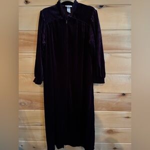 Luxurious Velvet Long Robe in Deep Purple size M